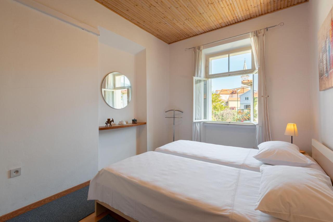 Apartments By The Sea Jelsa, Hvar - 11319 Jelsa  Exterior photo